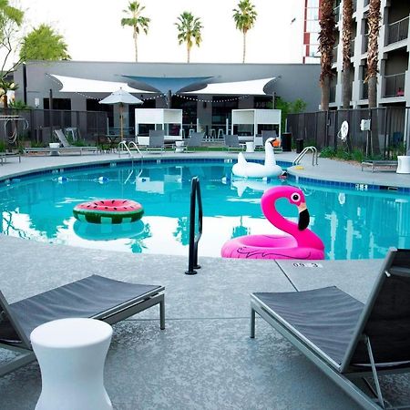 Moxy Phoenix Tempe/Asu Area Ngoại thất bức ảnh