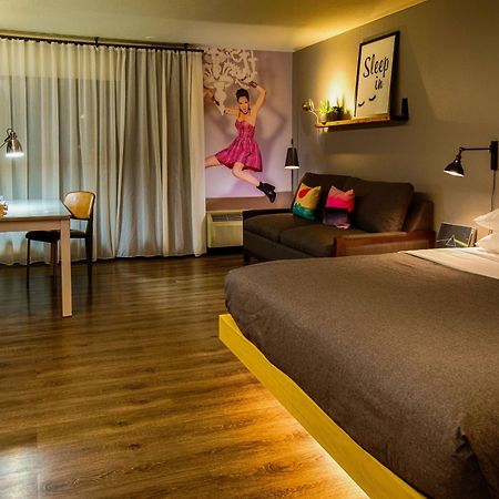 Moxy Phoenix Tempe/Asu Area Ngoại thất bức ảnh
