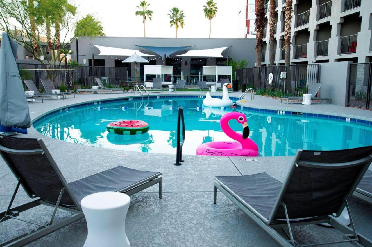 Moxy Phoenix Tempe/Asu Area Ngoại thất bức ảnh