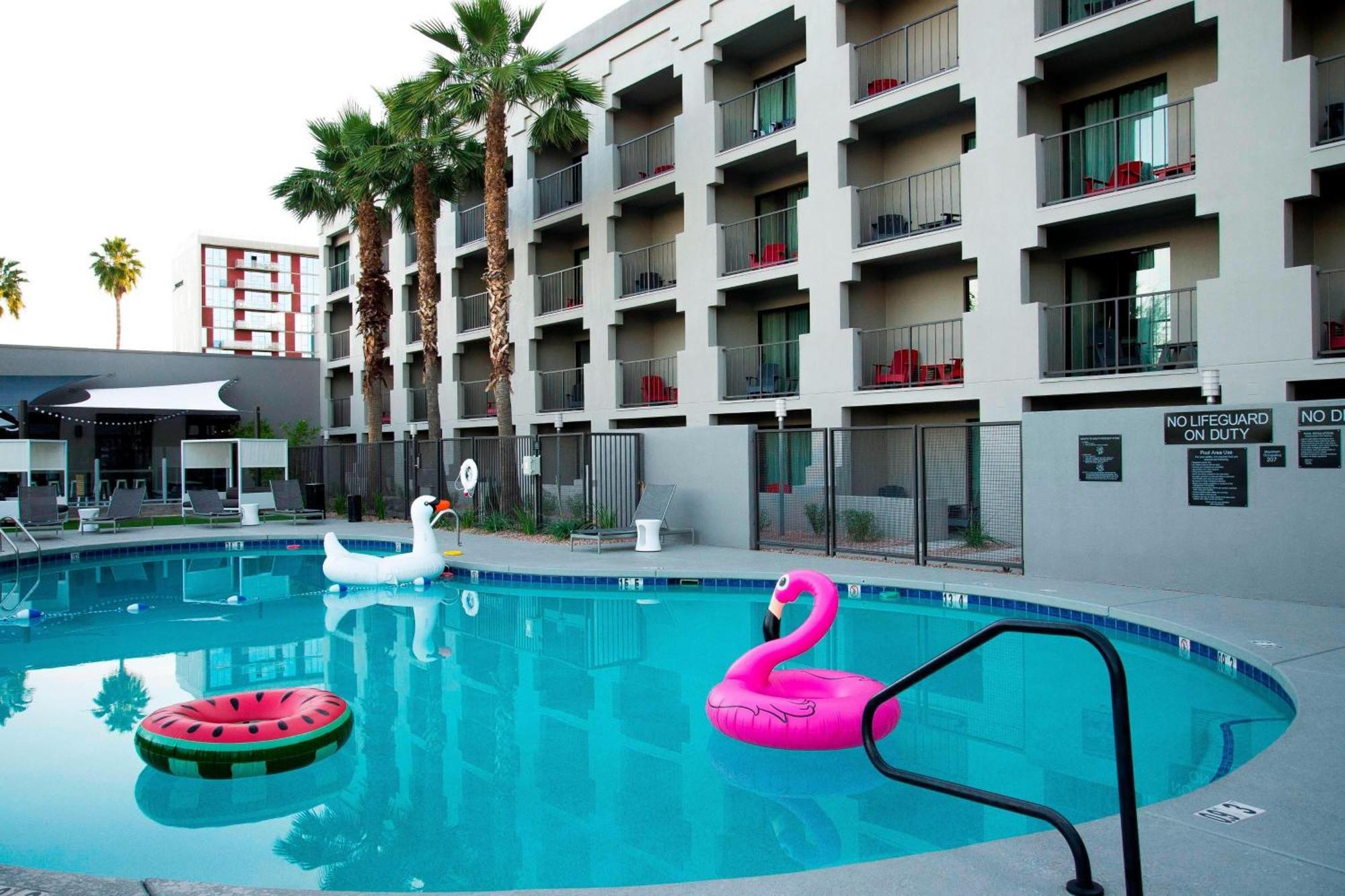 Moxy Phoenix Tempe/Asu Area Ngoại thất bức ảnh