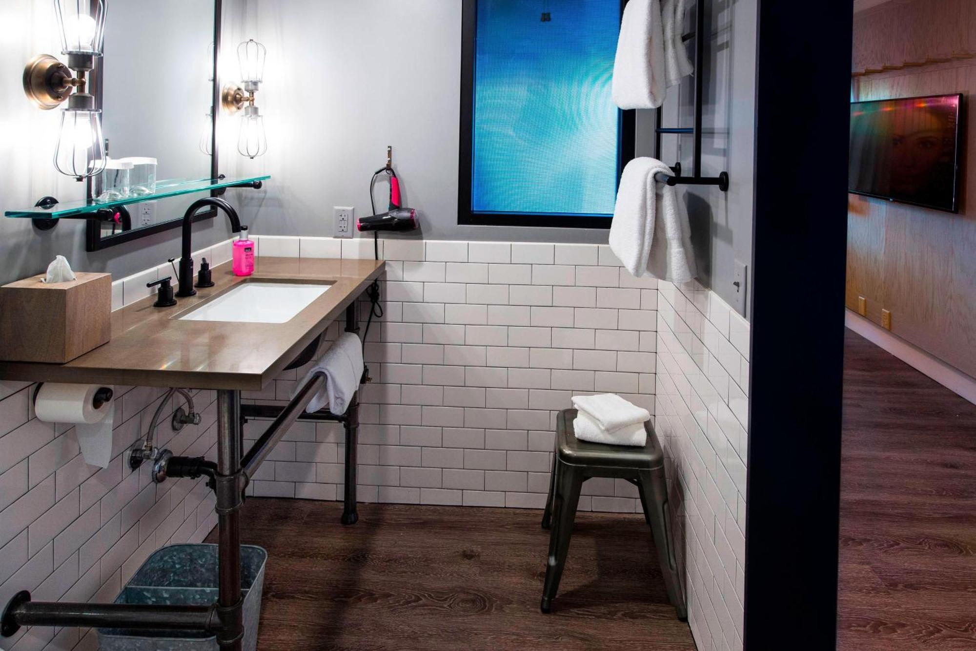 Moxy Phoenix Tempe/Asu Area Ngoại thất bức ảnh
