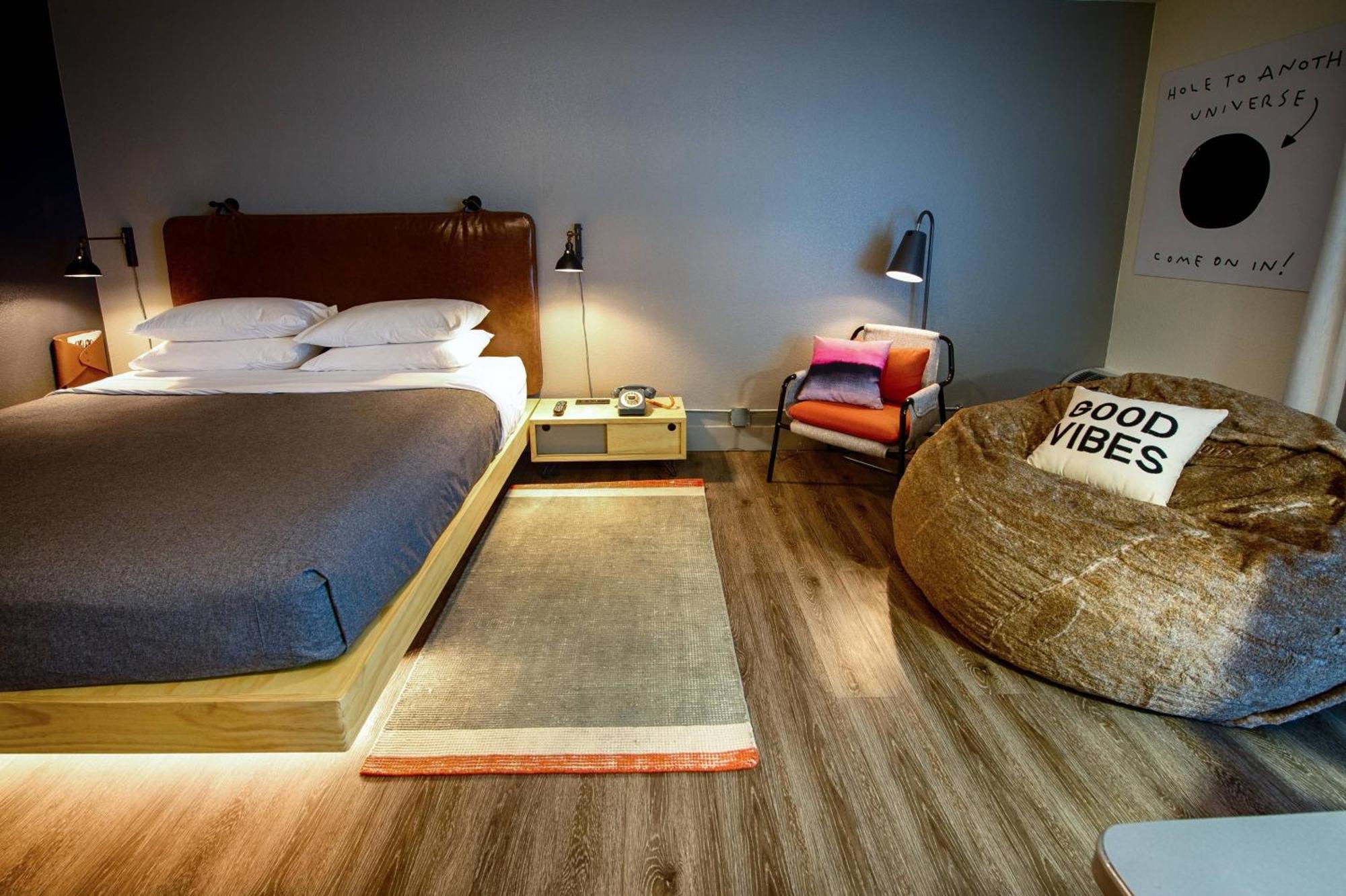 Moxy Phoenix Tempe/Asu Area Ngoại thất bức ảnh