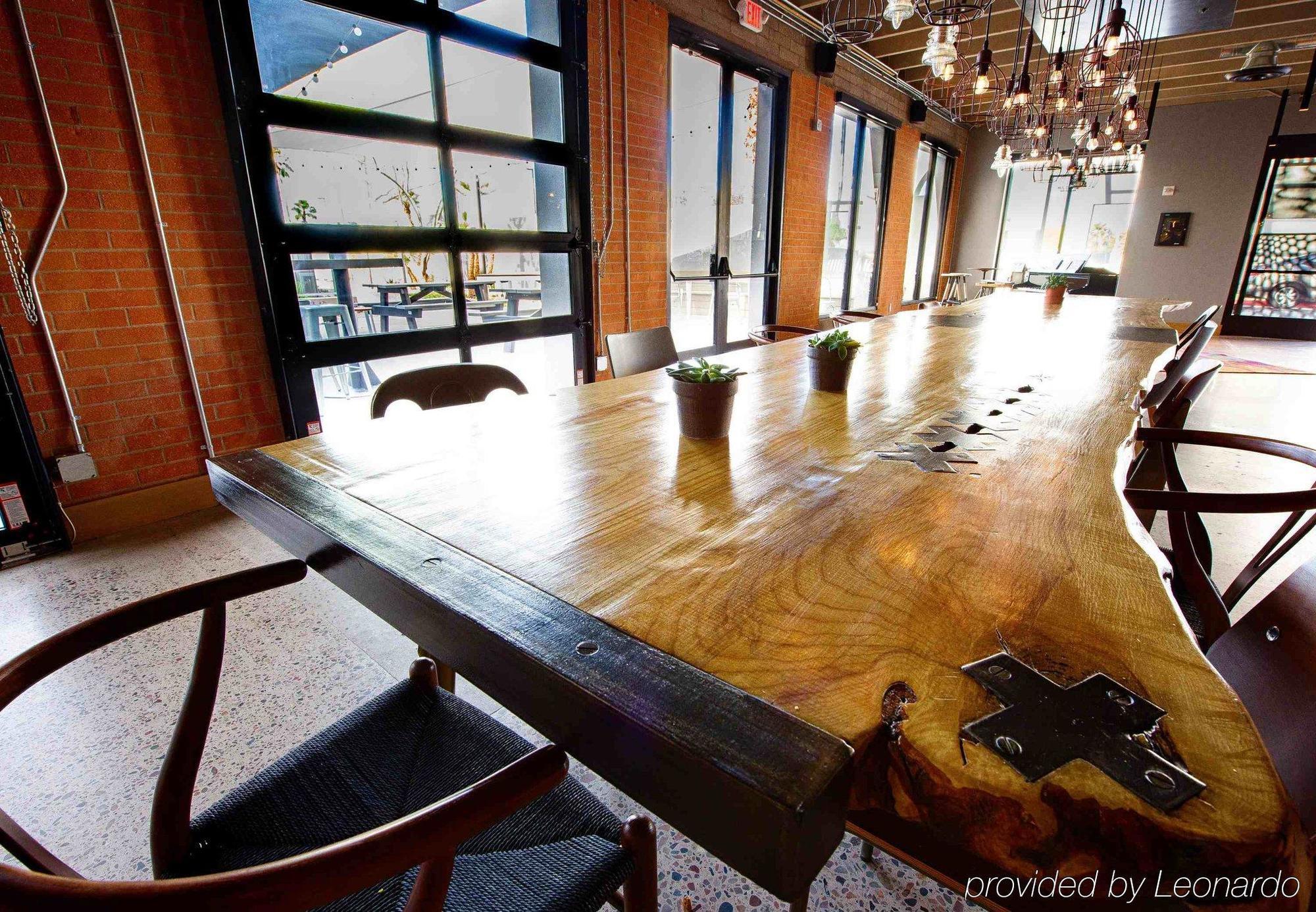 Moxy Phoenix Tempe/Asu Area Ngoại thất bức ảnh