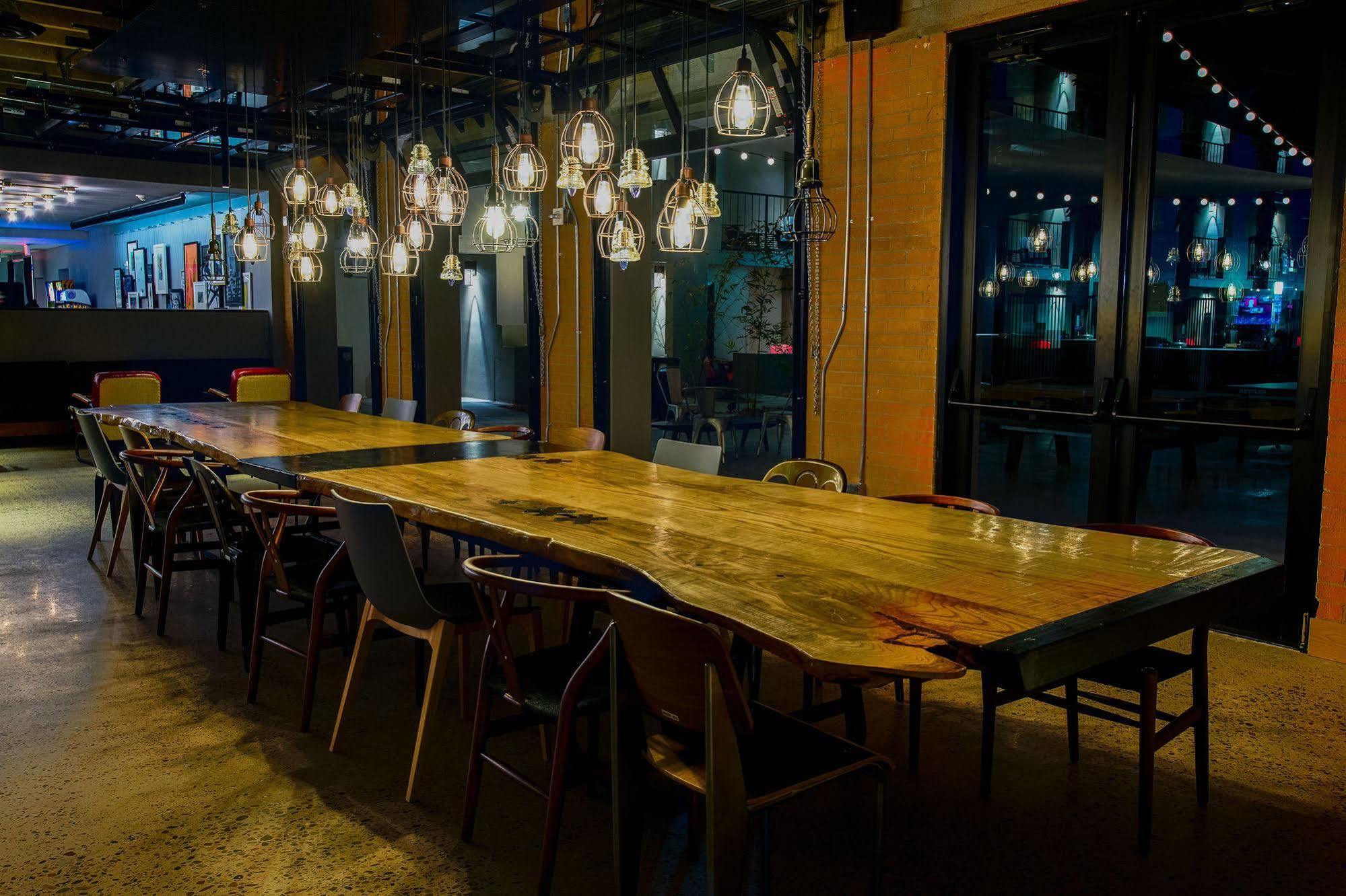 Moxy Phoenix Tempe/Asu Area Ngoại thất bức ảnh